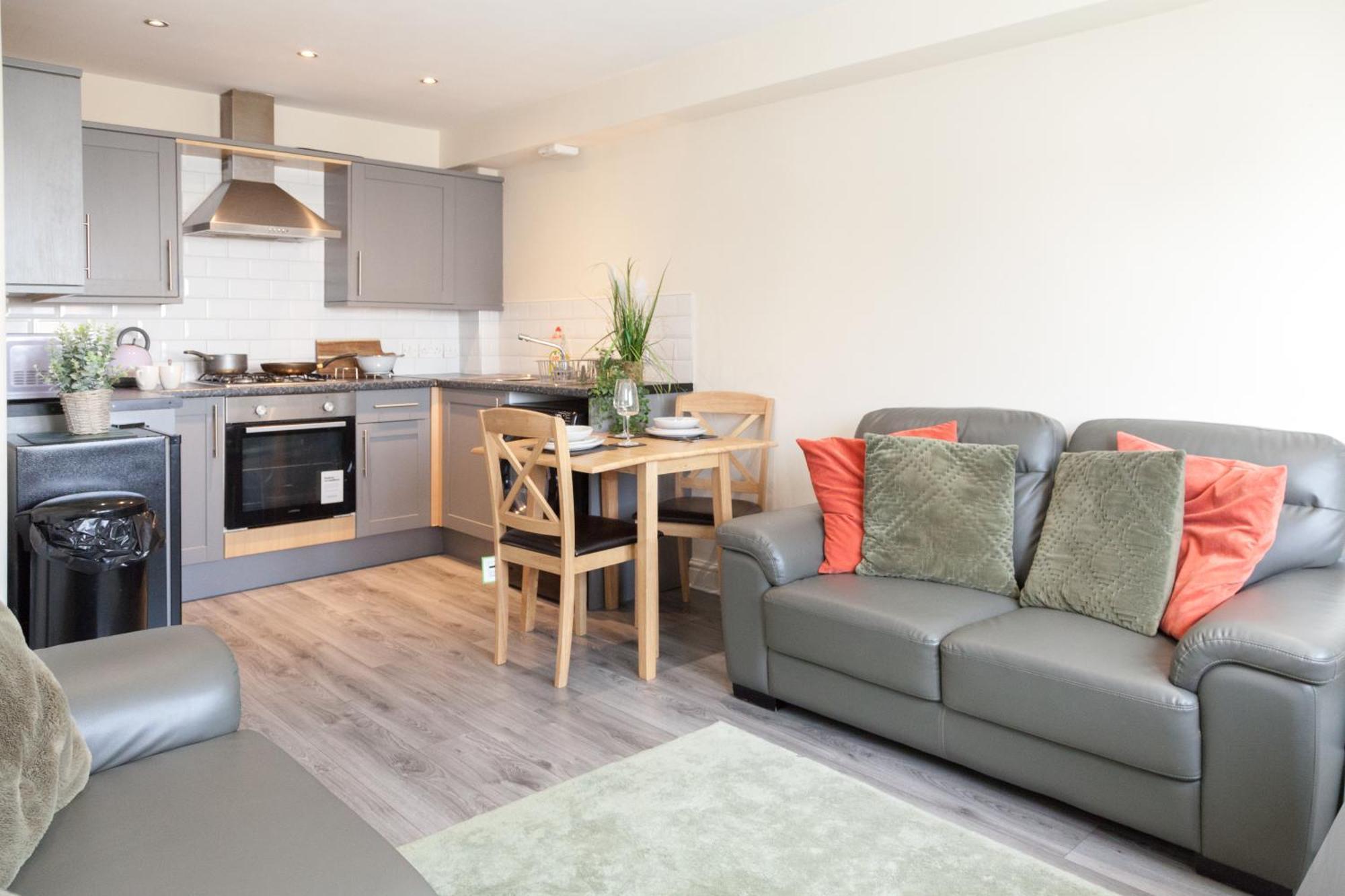 Pinfold Court Apartments 노우슬리 외부 사진